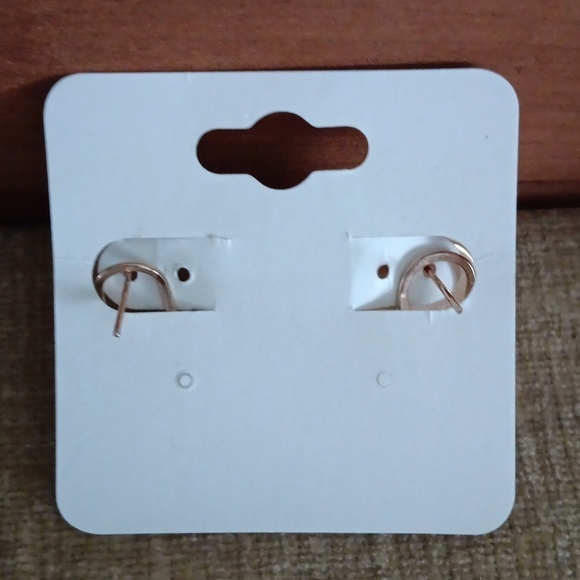 Gold Tone Versatile Cream Stone Post Earrings - Picture 11 of 11